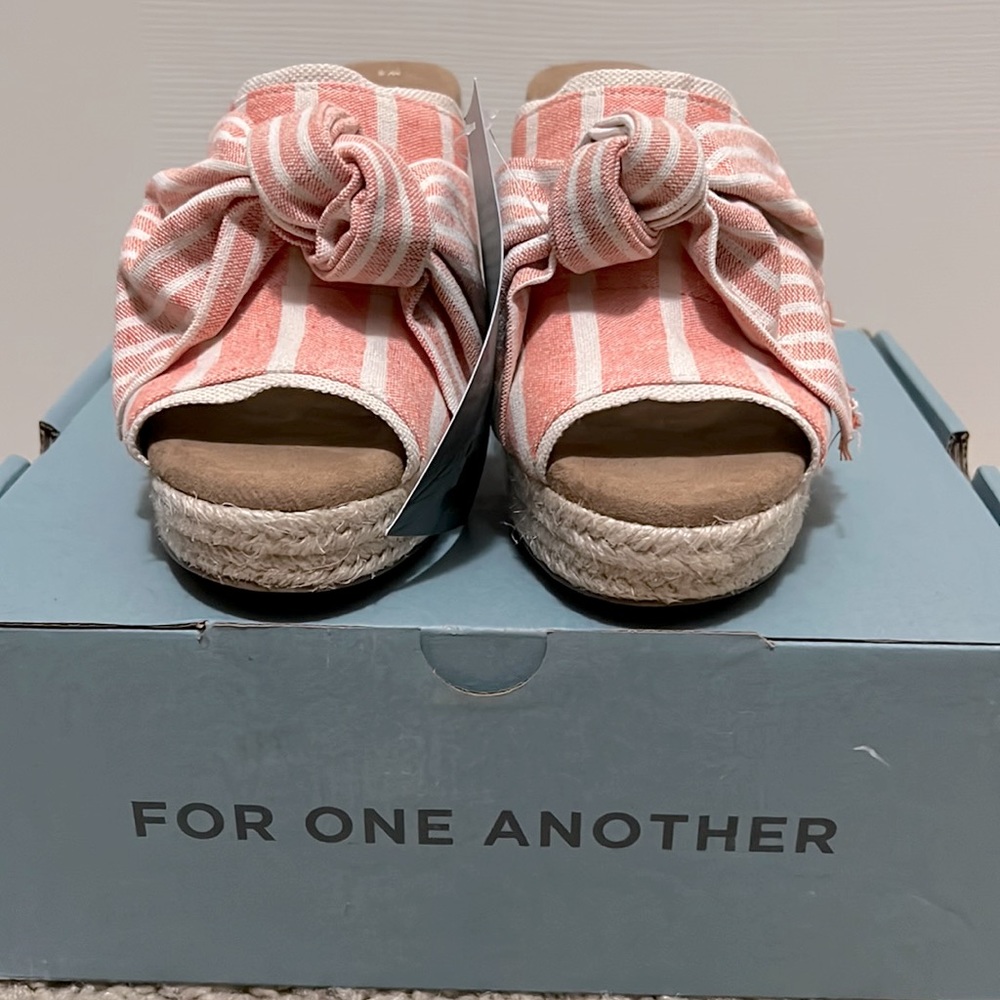 Tom’s Women’s Junie Orange Cabana Stripes/Knot Sandal